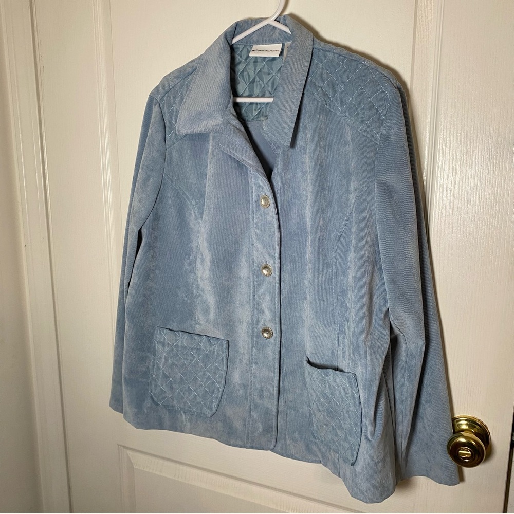 Corduroy Jacket Women’s size 18 light blue quilted chore coat utility